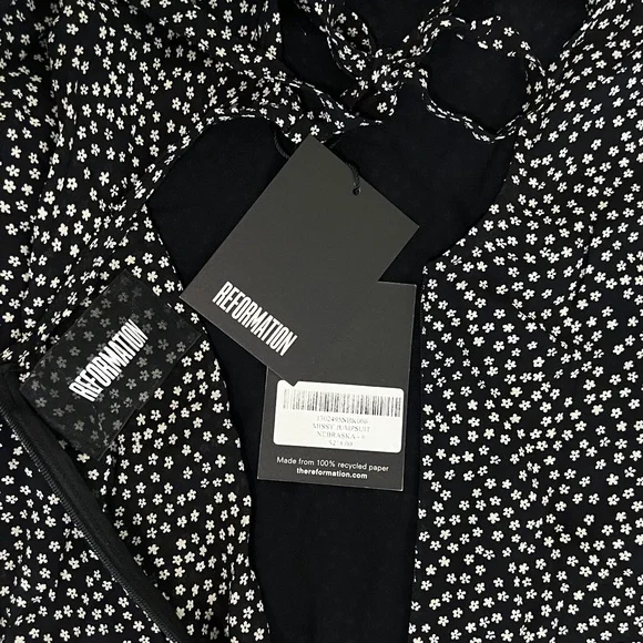 NWT Reformation Black White Floral Long Sleeve Wide Leg Missy Jumpsuit - Picture 4 of 5